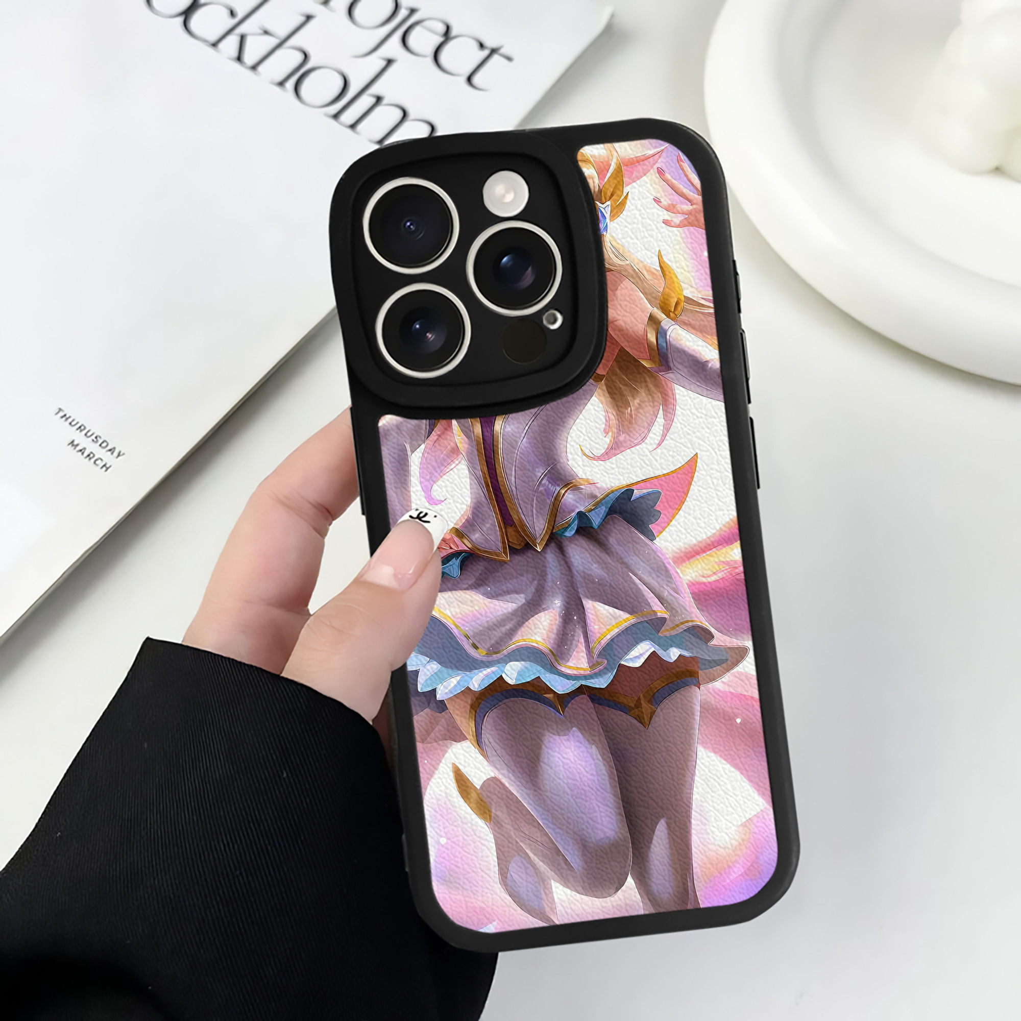 リーグ・オブ・レジェンド League of Legends LOL 【iPhone 16シリーズ対応】シリコンスマホケース（レザー調） 材質：シリコン